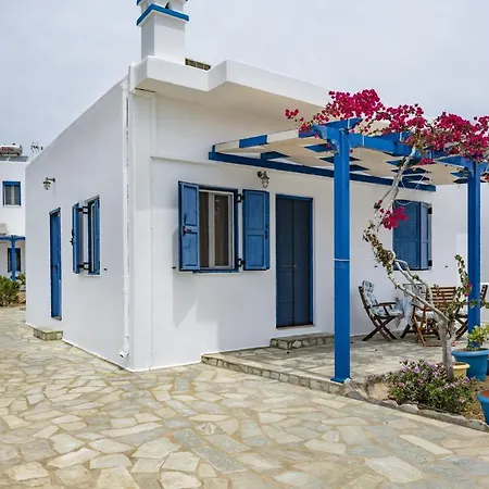 Ninemia Serifos 3 *