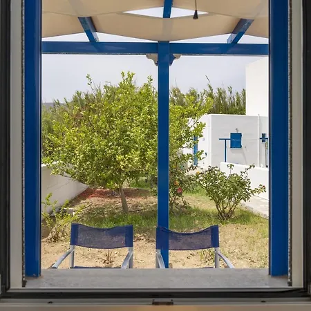 Ninemia Serifos 3 Livadi (Serifos)