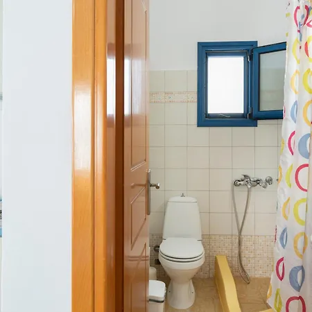 Ninemia Serifos 3 * Livadi (Serifos)