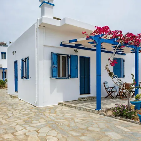 Ninemia Serifos 3 *